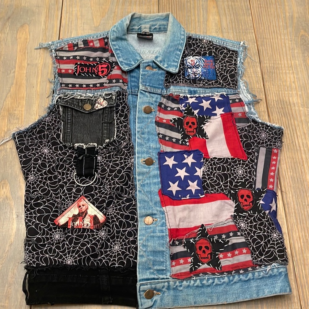 John 5 vest